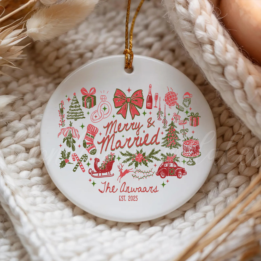 Personalized "Merry & Married" First Christmas Ornament – Custom Newlywed Keepsake