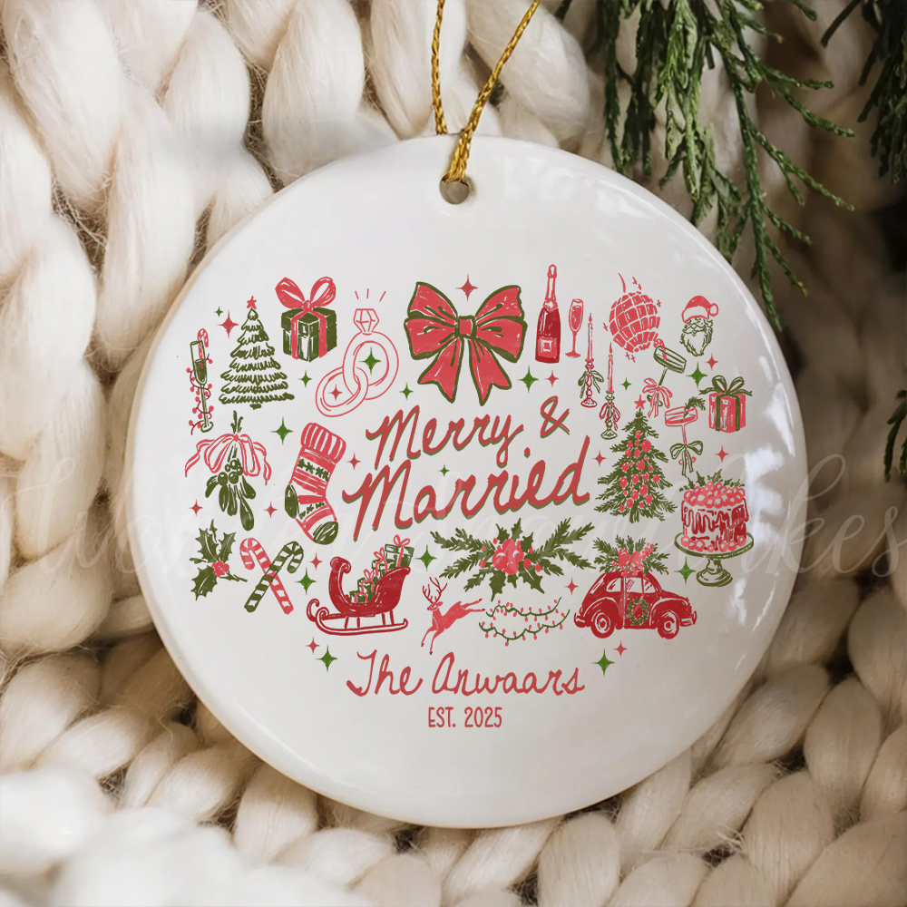 Personalized "Merry & Married" First Christmas Ornament – Custom Newlywed Keepsake